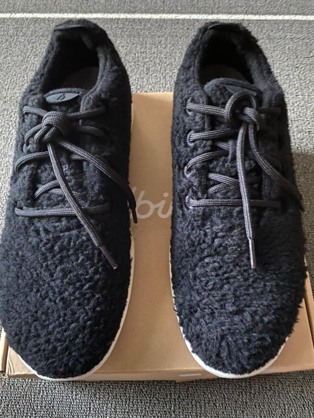 NEW ALLBIRDS MERINO WOOL RUNNER FLUFF BLACK SHOES LACE UP SNEAKER MENS SIZE 11